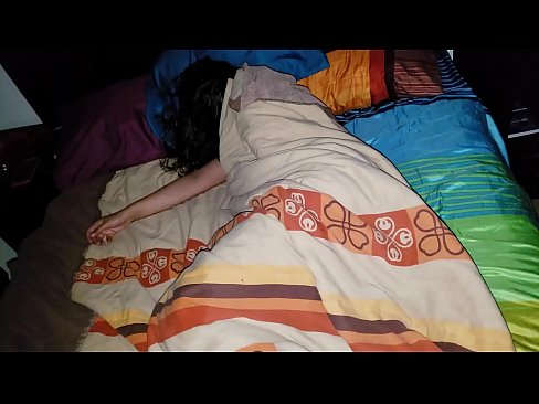 ❤️ Stesønn skjelter ut sin unge stemor mens hun sover. ️ Supersex hos oss no.pornohammer.ru ❤